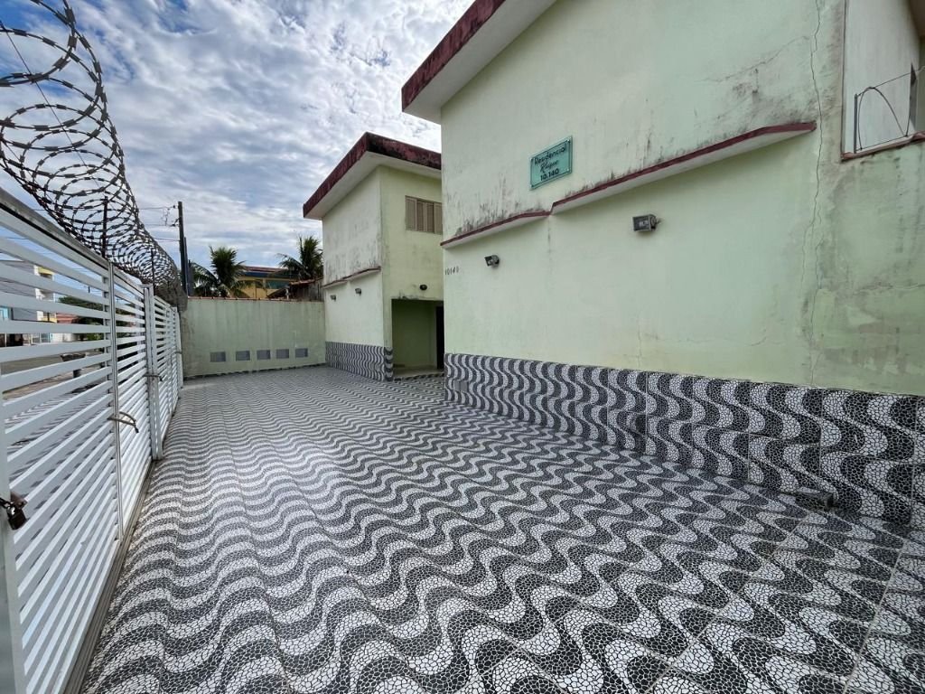 Village com 2 dormitórios à venda, 64 m² por R$ 265.000,00 - Agenor de Campos - Mongaguá/SP