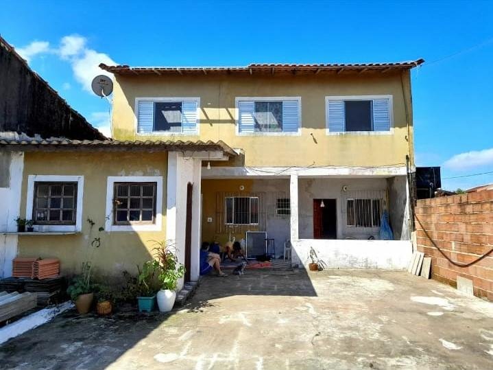 Sobrado com 3 dormitórios à venda, 142 m² por R$ 339.900,00 - Nossa Senhora de Fátima - Mongaguá/SP