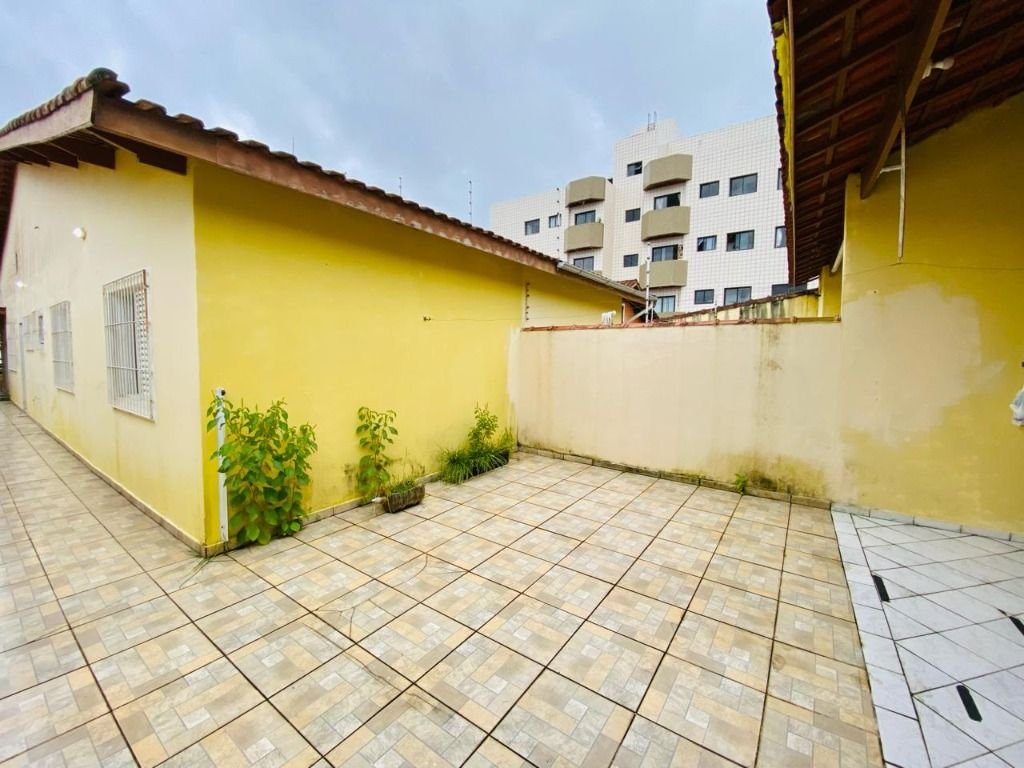 Casa com 3 dormitórios à venda, 125 m² por R$ 410.000,00 - Nossa Senhora de Fátima - Mongaguá/SP