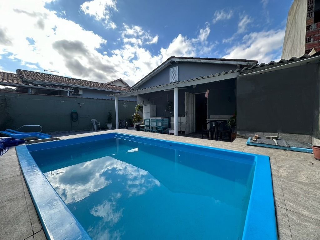 Casa com 2 dormitórios à venda, 103 m² por R$ 405.000,00 - Balneário Europa - Mongaguá/SP
