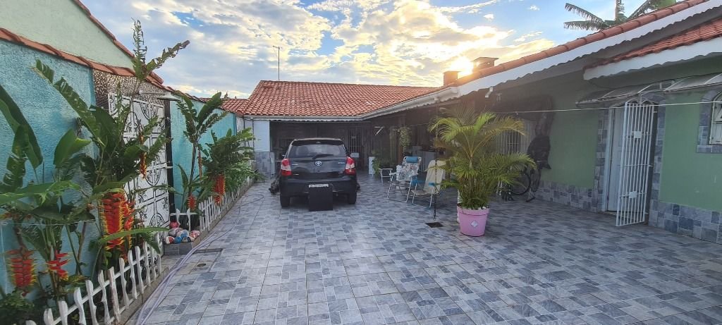 Casa com 3 dormitórios à venda, 130 m² por R$ 511.000 - Santa Terezinha - Itanhaém/SP