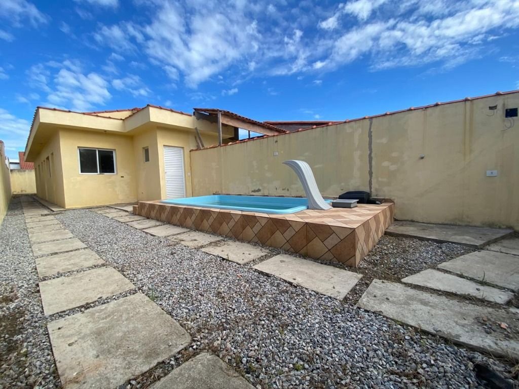CASA LADO PRAIA COM PISCINA EM LOCALIZAÇÃO PRIVILEGIADA, VALE A PENA CONFERIR!