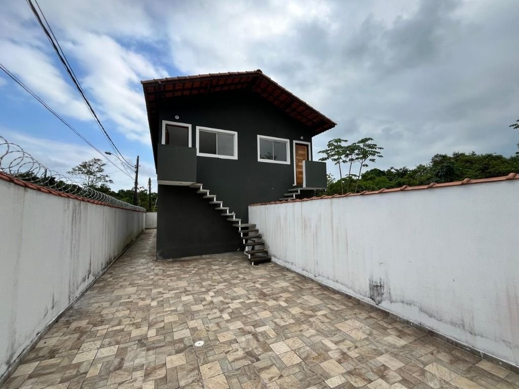 Sobrado com 2 dormitórios à venda, 75 m² por R$ 179.900,00 - Parque Jequitiba - Itanhaém/SP