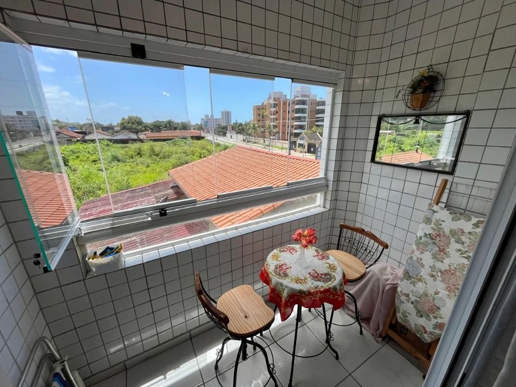 APARTAMENTO COM VISTA PARA O MAR NO CENTRO DA CIDADE DE MONGAGUÁ