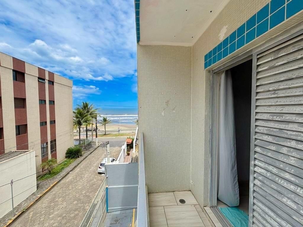 APARTAMENTO Á VENDA COM VISTA PARA O MAR LOCALIZADO NO CENTRO DA CIDADE DE MONGAGUÁ