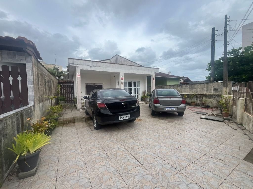 Casa com 3 dormitórios à venda, 102 m² por R$ 430.000,00 - Santa Eugênia - Mongaguá/SP