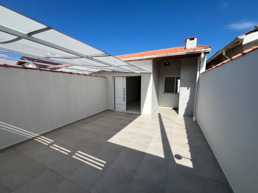 CASA NOVA LADO PRAIA POR APENAS R$400.000 NA CIDADE DE MONGAGUÁ - PERTINHO DO CENTRO DA CIDADE
